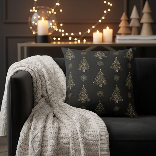 Gold Christmas Trees and Snowflakes Decorative クッション