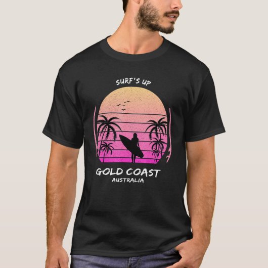 Gold Coast Australia Surf's up Surfing Sports Gift Tシャツ (正面)