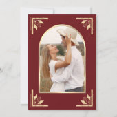 Gold Crest Monogram Photo Maroon Red Wedding セーブザデート (裏面)