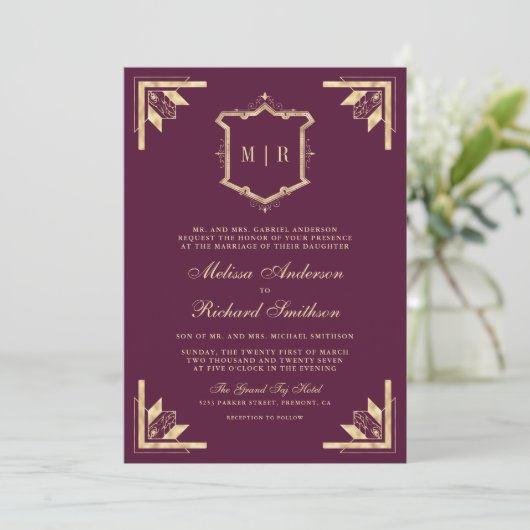 Gold Crest Monogram QR Code Plum Purple Wedding 招待状 (スタンド正面)