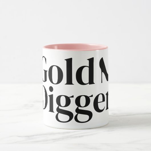 Gold Digger funny coffee mug with pink accents マグカップ (中央)