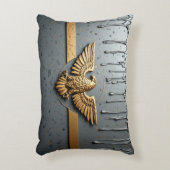 Gold Eagle Emblem With Spread Wings アクセントクッション (正面(垂直))