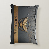 Gold Eagle Emblem With Spread Wings アクセントクッション (裏面(縦))