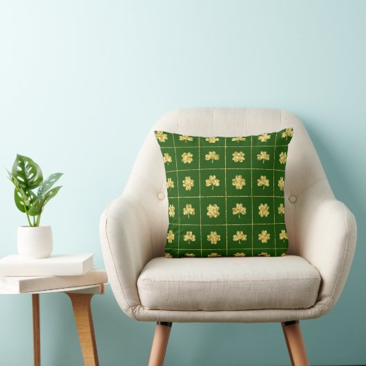 Gold Foil Shamrock Green Grid Pattern クッション (椅子)