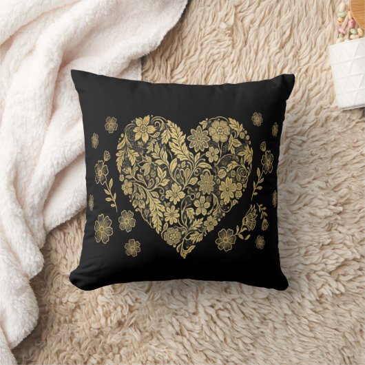 Gold Heart Decorative Pillow – Elegant & Romantic  クッション (ブランケット)
