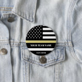 Gold Line U.S. Flag with Custom Team & Name  缶バッジ (インサイチュ)