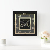 Gold Monogram Initial Framed Any Color Roman Num スクエア壁時計 (ホーム)