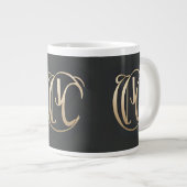 Gold Monogram Initial Mug - Personalized Gift ジャンボコーヒーマグカップ (正面右)