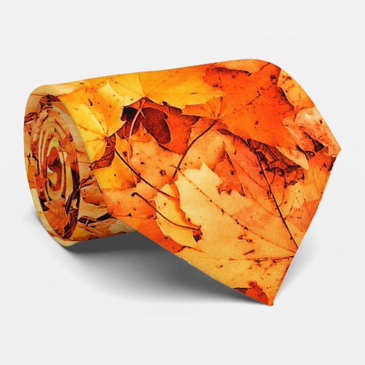 Gold orange fall maple leaves ネクタイ (ロール)