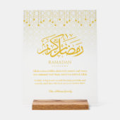 Gold Ramadan Kareem Acrylic Sign with Arabic Calli アクリルサイン (正面)