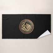 Gold Sacred Eastern Dragon Medallion バスタオル (バスタオル)