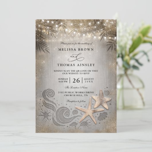 Gold Starfish Tropical Beach Chic QR Code Wedding 招待状 (スタンド正面)