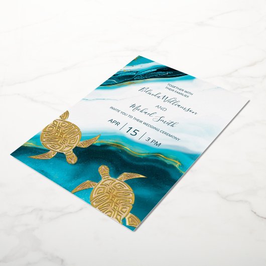 Gold Turtles Teal Ink Agate Wedding 箔招待状 (回転した状態)