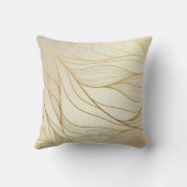 Gold wavy pattern. Luxurious golden linear ornamen クッション (裏面)