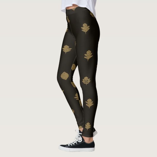 Golden Black Leggings Pattern レギンス (左)