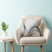 Golden Breeze Flow of Blue and Gold Abstract Art T クッション (椅子)