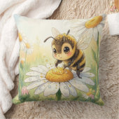 Golden Bumblebee in Bloom Dance クッション (ブランケット)