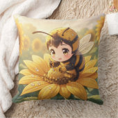 Golden Bumblebee in Bloom Dance.3 クッション (ブランケット)