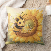 Golden Bumblebee in Bloom Dance.6 クッション (ブランケット)