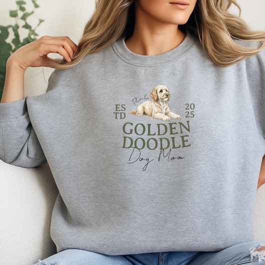 Golden Doodle Dog Mom Pet Portrait スウェットシャツ