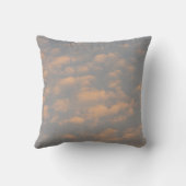 Golden Eagle Sky Throw Pillow クッション (裏面)