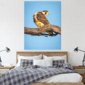 Golden Falcon at Rest キャンバスプリント (インサイチュ (寝室))