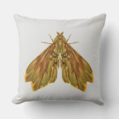 Golden Forest Moth – Surreal Nature Form クッション (正面)