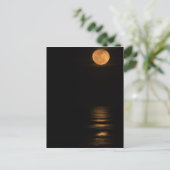 golden full moon over ocean ポストカード (スタンド正面)