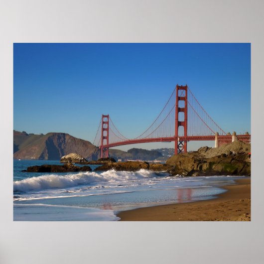 Golden Gate Bridge close up from Baker Beach ポスター (正面)