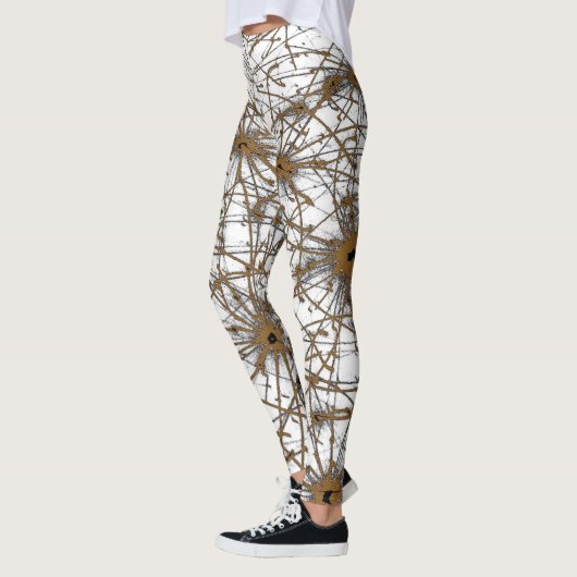 Golden Grid Leggings レギンス (左)