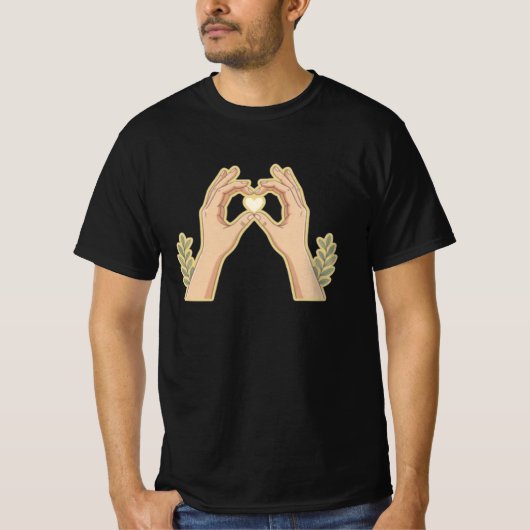 Golden Hands Heart – Cute Family-Friendly Cartoon  Tシャツ (正面)