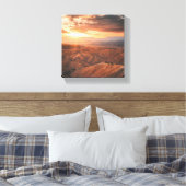 Golden Hour Over the Rugged Terrain キャンバスプリント (インサイチュ (寝室))
