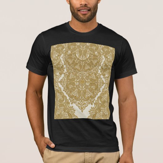 Golden Luxury Paisley Pattern T-Shirt Tシャツ (正面)