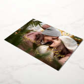 Golden Modern Mrs & Mr Happiest Holidays Christmas 箔シーズンカード (回転した状態)