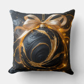 Golden Ornament Glamour Throw Pillow クッション (正面)