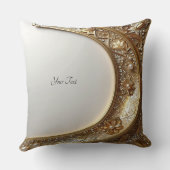 Golden Ornate Frame Throw Pillow クッション (裏面)