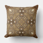 Golden Ornate Throw Pillow クッション (正面)
