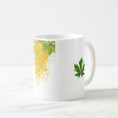 Golden Rain Cascade of Sunlight When Gold Falls Pe コーヒーマグカップ (正面右)