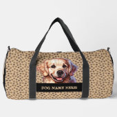 Golden Retrieverの名前または名前を追加 ダッフルバッグ (正面)