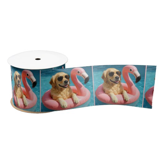 Golden Retriever Floating On a Flamingo Pool Toy サテンリボン (リール)
