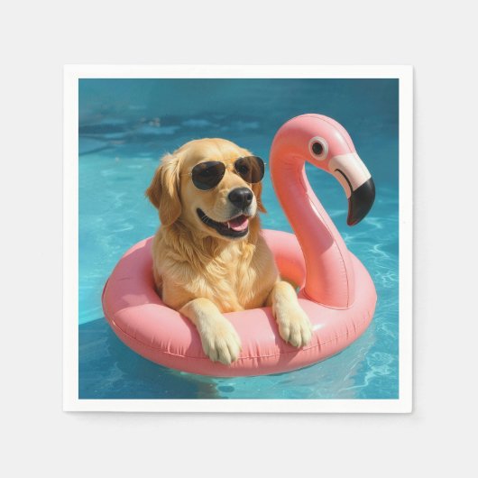 Golden Retriever Floating On a Flamingo Pool Toy スタンダードカクテルナプキン (正面)