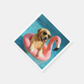 Golden Retriever Floating On a Flamingo Pool Toy スタンダードカクテルナプキン (角)