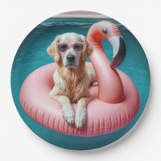 Golden Retriever Floating On a Flamingo Pool Toy ペーパープレート (正面)