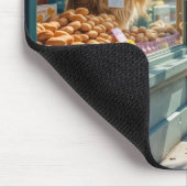 Golden Retriever Looking Into a Bakery Window マウスパッド (コーナー)