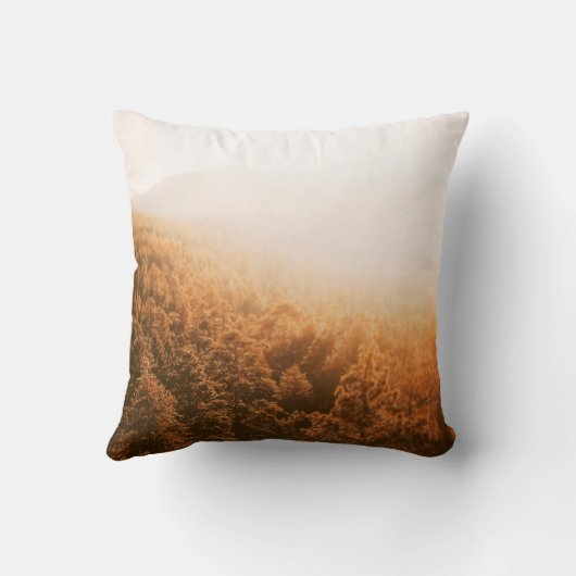 GOLDEN SUN OVER A FOREST クッション (裏面)
