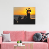 Golden Sunset Silhouette at MAM キャンバスプリント (インサイチュ (リビング))