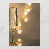 Golden with a glass of champagne Birthday Invit 招待状 (正面)