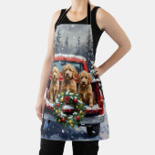 Goldendoodle Christmas Red Truck Holiday エプロン (インサイチュ)