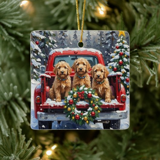 Goldendoodle Christmas Red Truck Holiday セラミックオーナメント (ツリー)