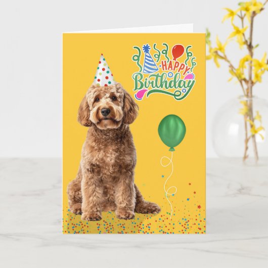 Goldendoodle Dog in a Party Hat on Yellow Birthday カード (黄色い花)